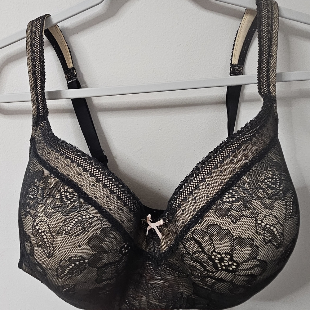 Cacique Black and Cream Lace Bra